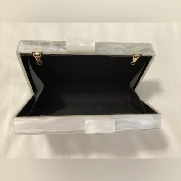 Mrs. bridal clutch - Picture 7 of 7